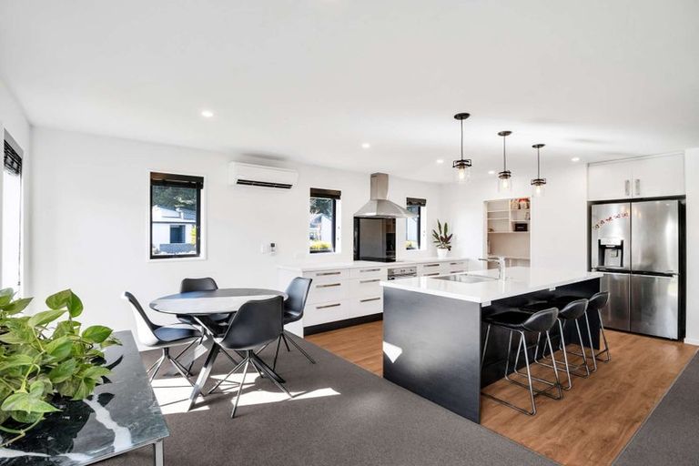 Photo of property in 10 Kohunga Crescent, Bottle Lake, Christchurch, 8083