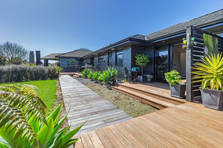 Photo of property in 35 Pinot Crescent, Ohau, 5570