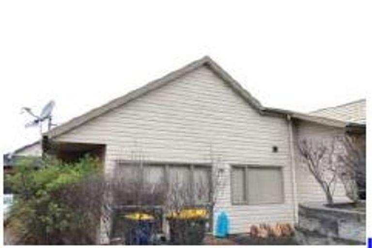 Photo of property in St Claire Village, 121/172 Mcleod Road, Te Atatu South, Auckland, 0610