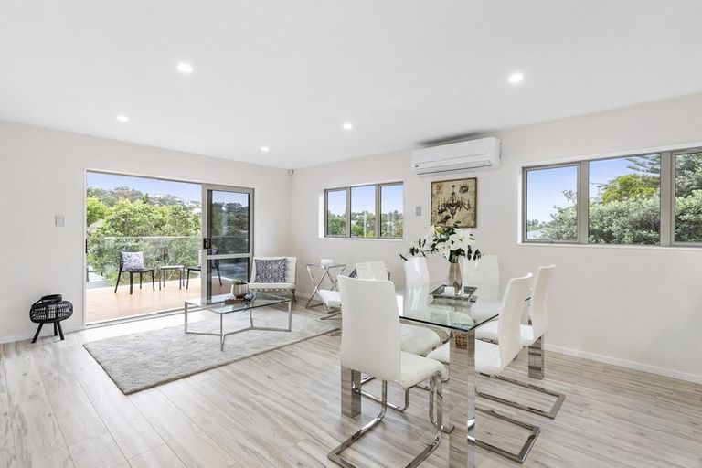 Photo of property in 30a Dolbear Street, Titirangi, Auckland, 0604