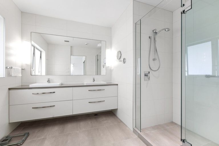 Photo of property in 154 Marine Parade, Mount Maunganui, 3116