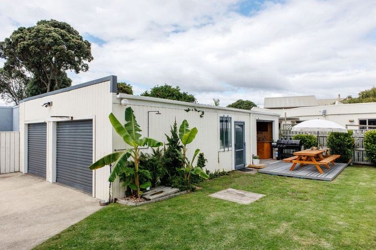 Photo of property in 1 Ohiwa Parade, Ohope, 3121