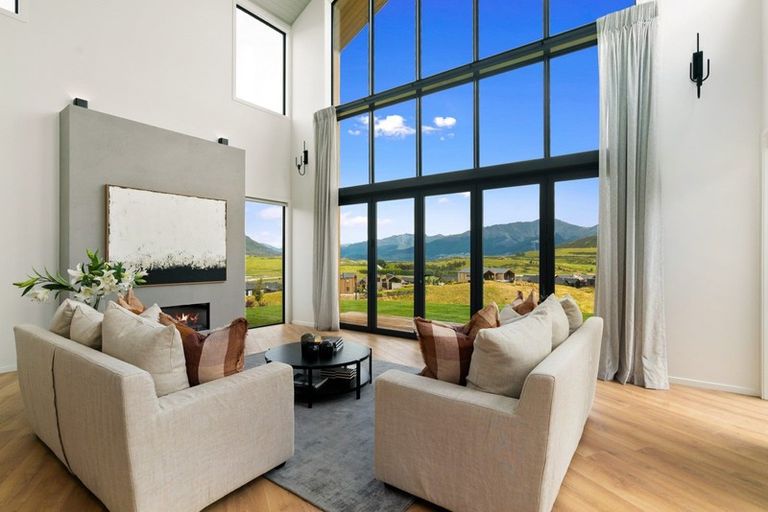 Photo of property in 44 Orford Drive, Jacks Point, Queenstown, 9371