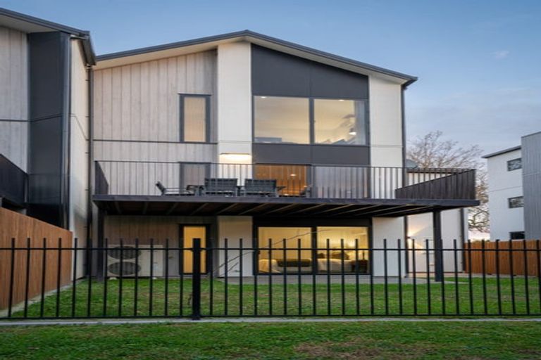 Photo of property in 11 Lakewood Lane, Cambridge, 3434