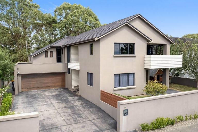 Photo of property in 52 Ruapehu Drive, Fitzherbert, Palmerston North, 4410