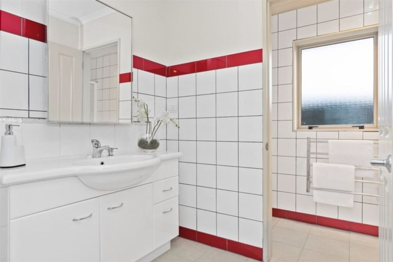 Photo of property in 647 Gloucester Road, Papamoa Beach, Papamoa, 3118