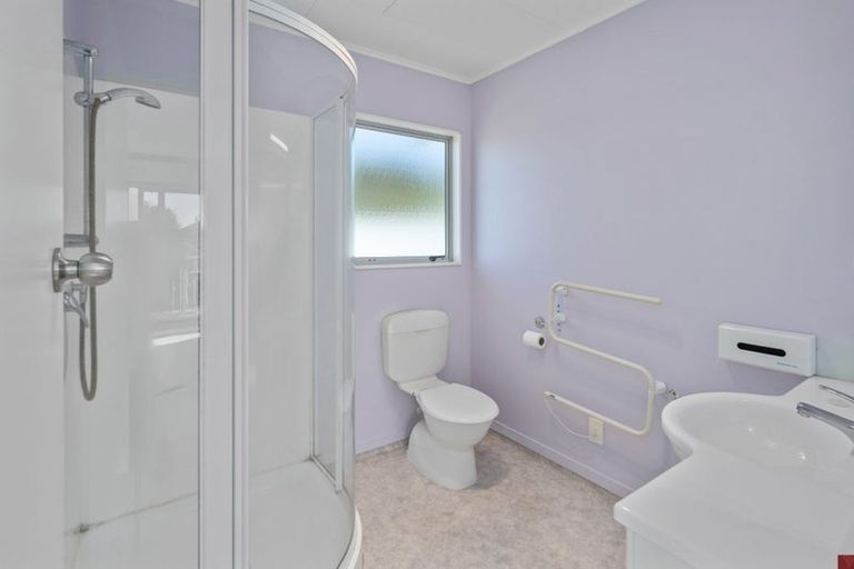 Photo of property in 7 Reeves Road, Acacia Bay, Taupo, 3330
