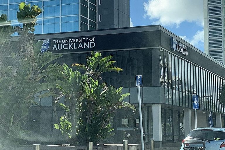 Photo of property in 2k/18 Ronwood Avenue, Manukau, Auckland, 2104