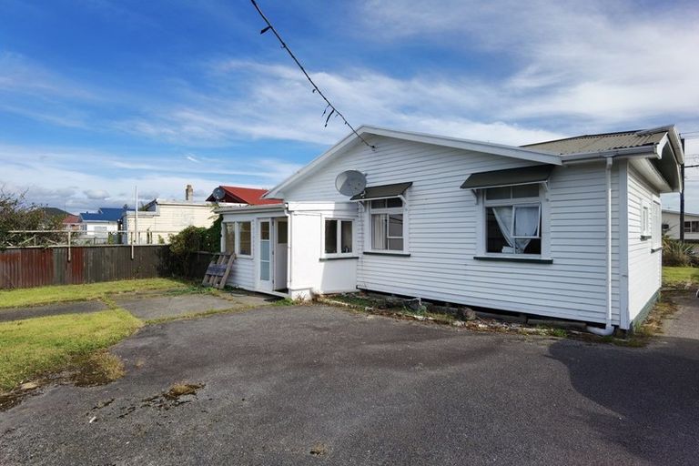 Photo of property in 116 Park Street, Hokitika, 7810