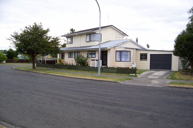 Photo of property in 38 Titoki Crescent, Pirimai, Napier, 4112