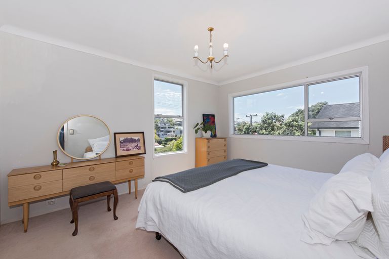 Photo of property in 1/22 Valley Road, Browns Bay, Auckland, 0630