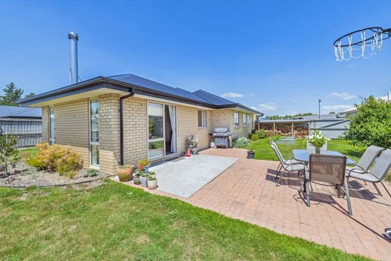Photo of property in 23 Newbrook Terrace, Darfield, 7510