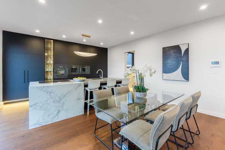 Photo of property in 218 Vaughans Road, Long Bay, Auckland, 0792