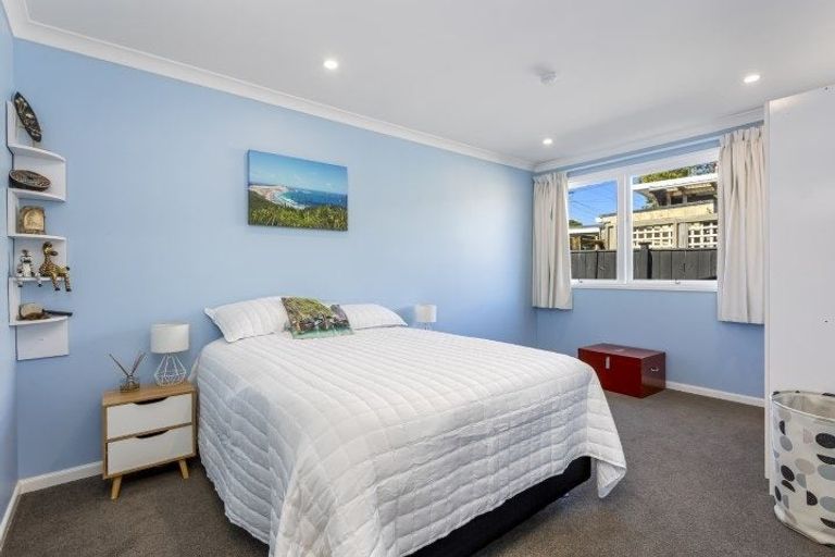 Photo of property in 1/176 Birkdale Road, Birkdale, Auckland, 0626