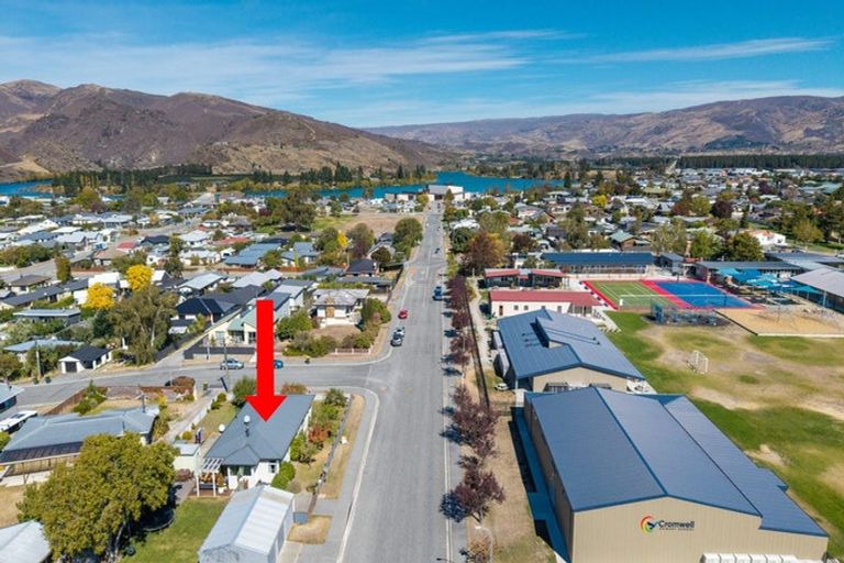 Photo of property in 32 Monaghan Street, Cromwell, 9310