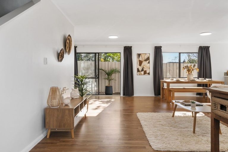 Photo of property in 5b James Cook Drive, Welcome Bay, Tauranga, 3112