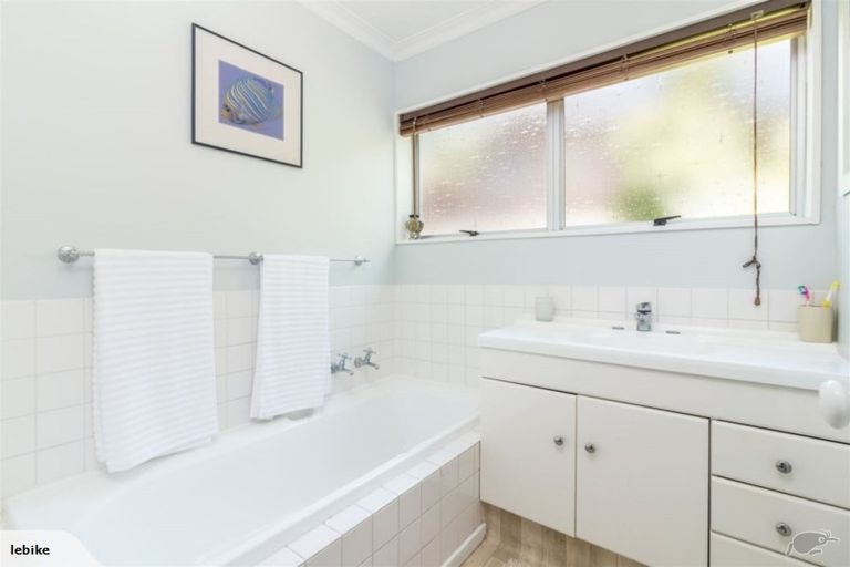 Photo of property in 46 Kimberley Street, Casebrook, Christchurch, 8051