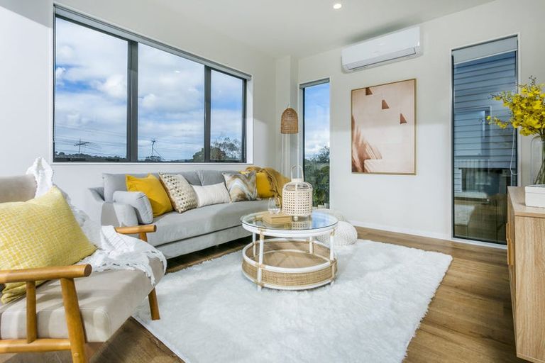 Photo of property in 51c Reynella Drive, Massey, Auckland, 0614