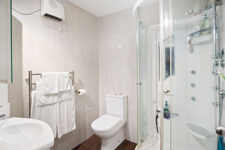 Photo of property in 103 Grahams Road, Burnside, Christchurch, 8053