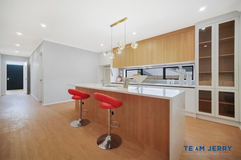 Photo of property in 30 Paihere Street, Huapai, 0810