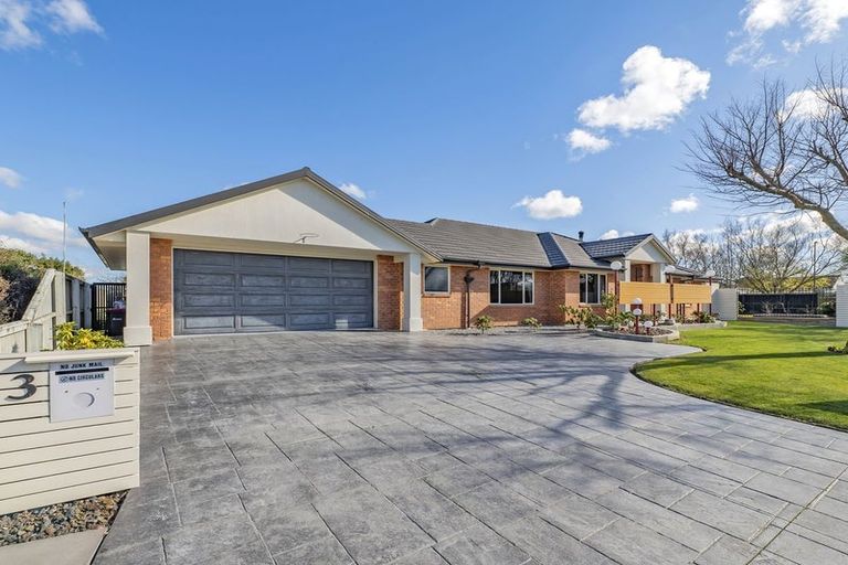 Photo of property in 3 Othello Drive, Rolleston, 7614
