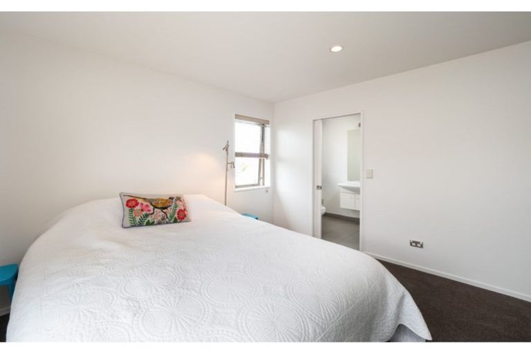 Photo of property in 109 Innes Road, St Albans, Christchurch, 8052