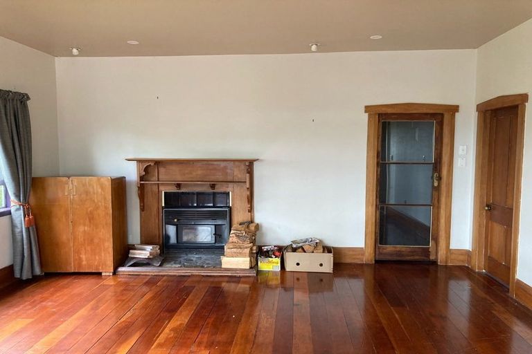 Photo of property in 38 Porter Crescent, Helensville, 0800