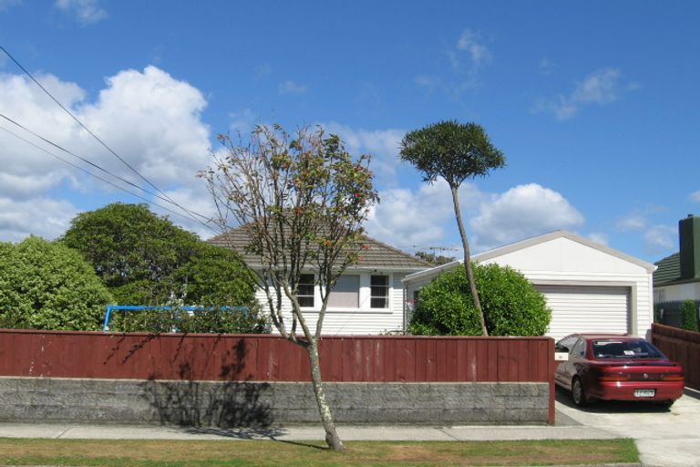 Photo of property in 35f1- Sheridan Crescent, Trentham, Upper Hutt, 5018
