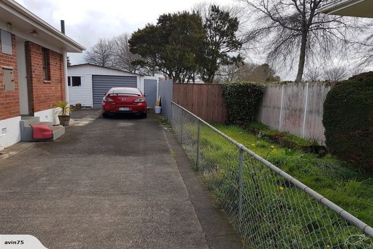 Photo of property in 14 Malcolm Place, Mangere East, Auckland, 2024