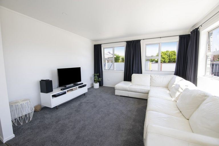 Photo of property in 23 Hinton Road, Taradale, Napier, 4112