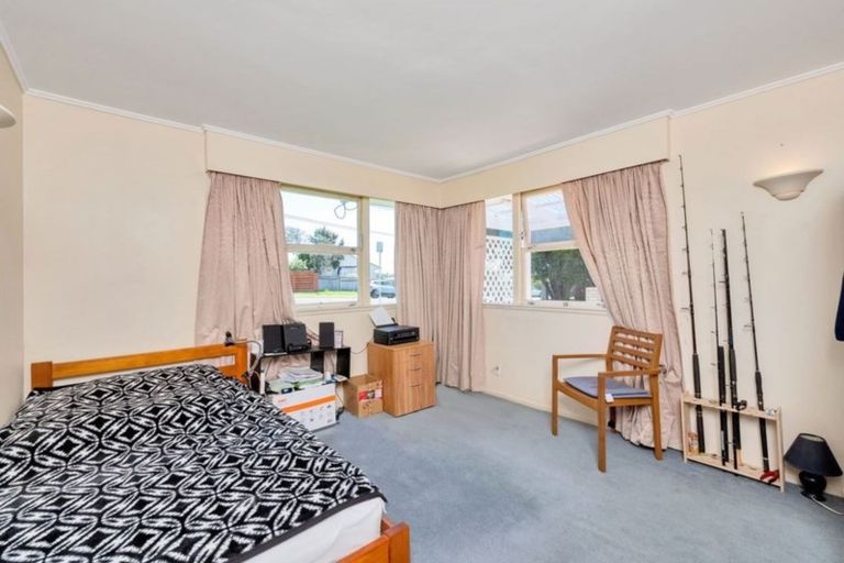 Photo of property in 103 Birkdale Road, Birkdale, Auckland, 0626