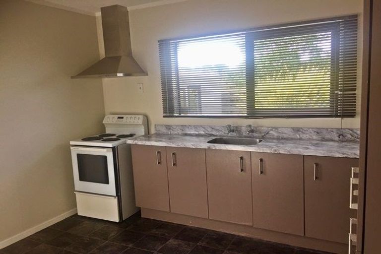 Photo of property in 7 Peter Hall Drive, Kelvin Grove, Palmerston North, 4414