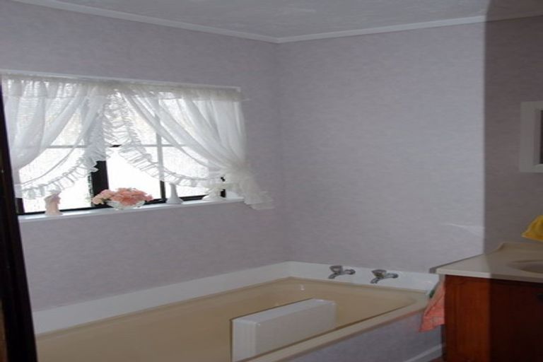 Photo of property in 3f2- Islington Street, Trentham, Upper Hutt, 5018