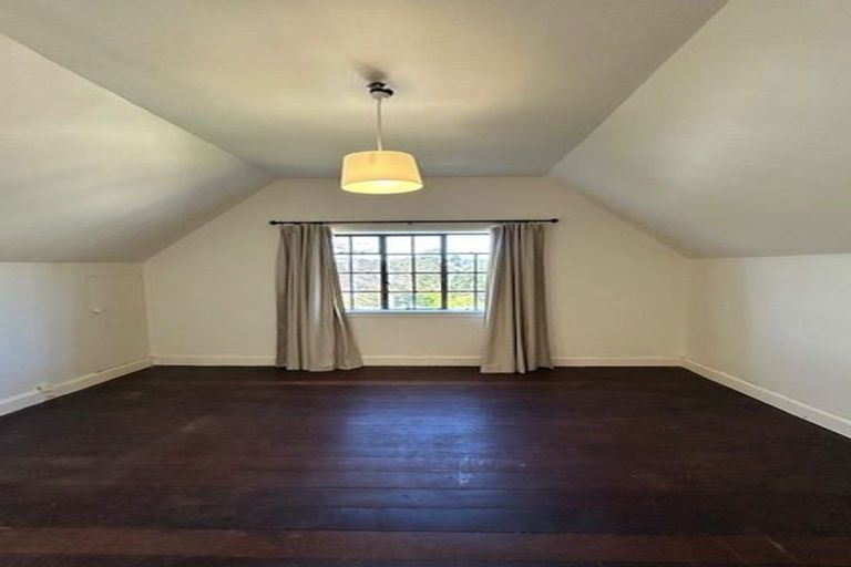 Photo of property in 4 Barton Terrace, Thorndon, Wellington, 6011