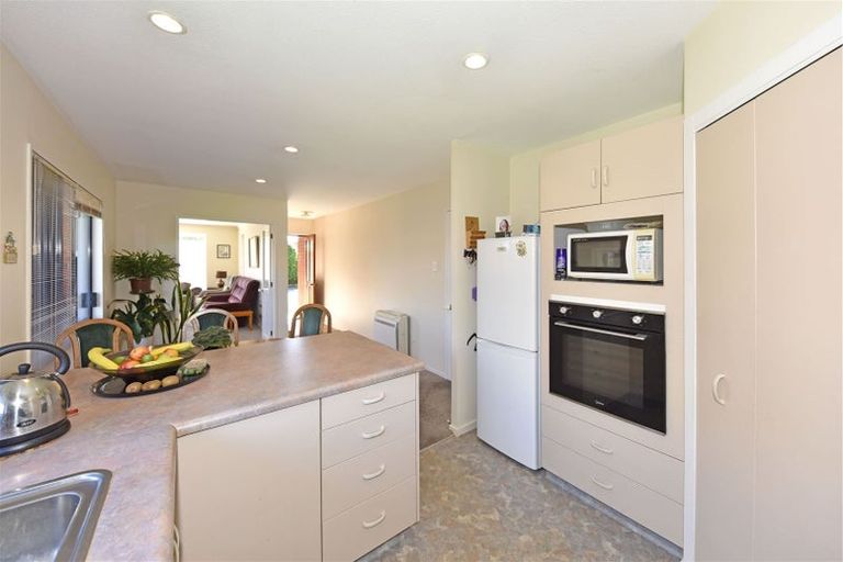 Photo of property in 1a Topham Lane, Hornby, Christchurch, 8042