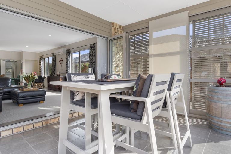 Photo of property in 561 Gloucester Road, Papamoa Beach, Papamoa, 3118