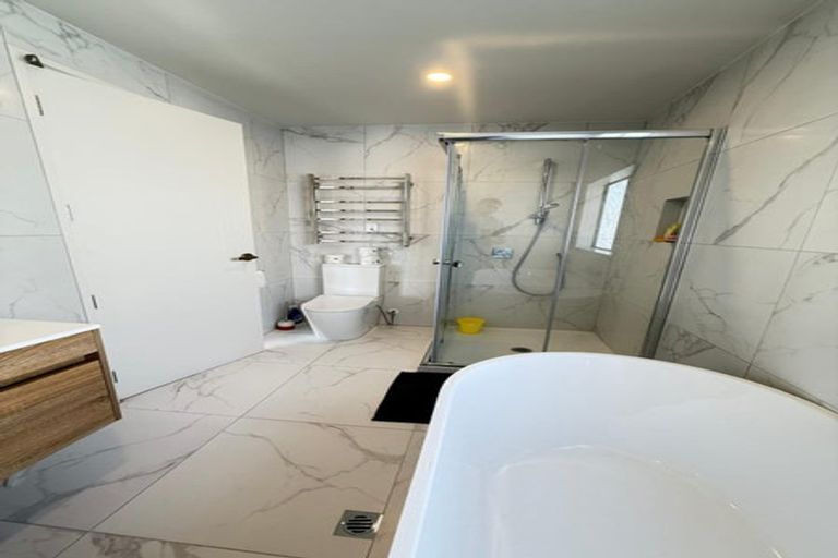 Photo of property in 16 Kapehu Road, Silverdale, 0932