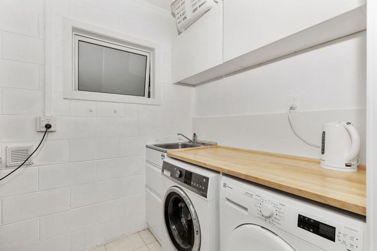 Photo of property in 156 Glamorgan Drive, Torbay, Auckland, 0630