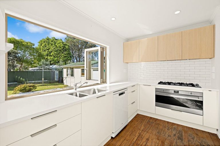 Photo of property in 30 Point Wells Road, Point Wells, Warkworth, 0986