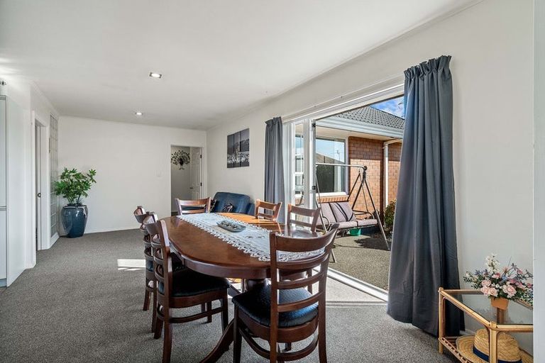 Photo of property in 58a Lancewood Drive, Halswell, Christchurch, 8025