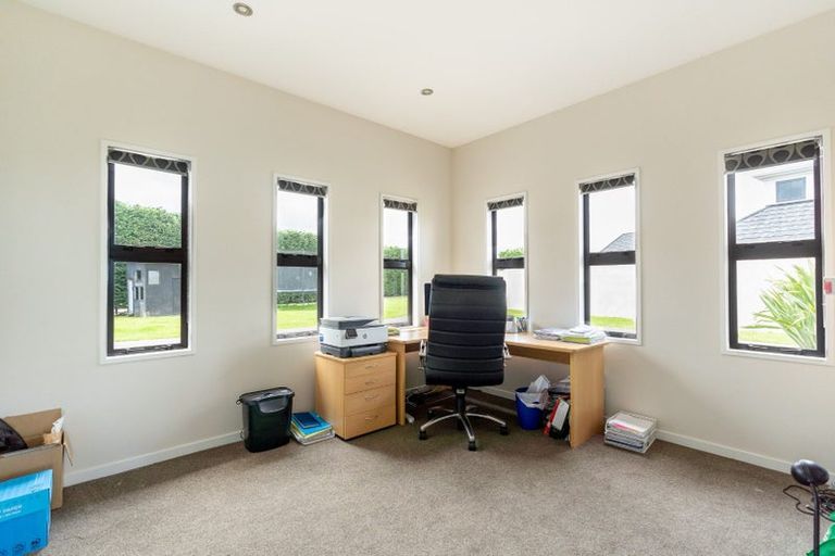 Photo of property in 27 Wake Place, Aokautere, Palmerston North, 4471