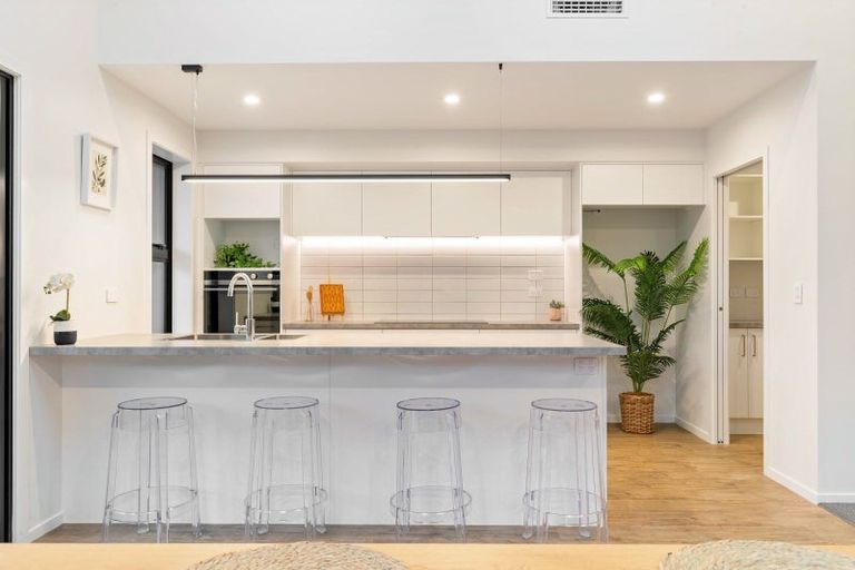 Photo of property in 50 Muster Road, Jacks Point, 9371