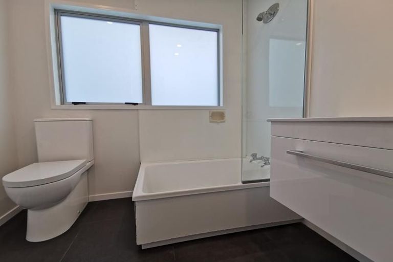 Photo of property in 1 Latitude Close, Whitby, Porirua, 5024