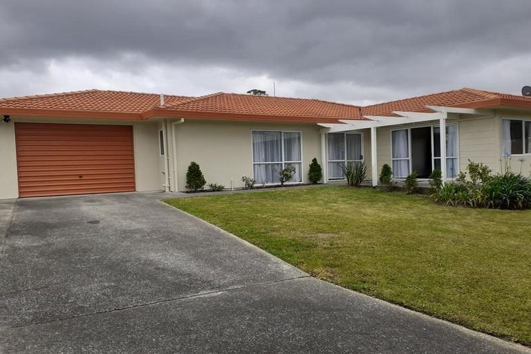 Photo of property in 3 Oakhaven Place, Ranui, Auckland, 0612