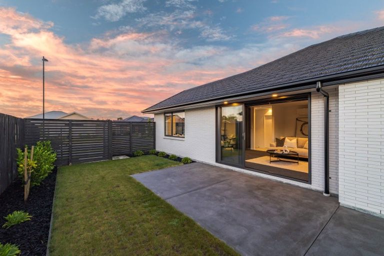 Photo of property in 20 Selfe Crescent, Burwood, Christchurch, 8083