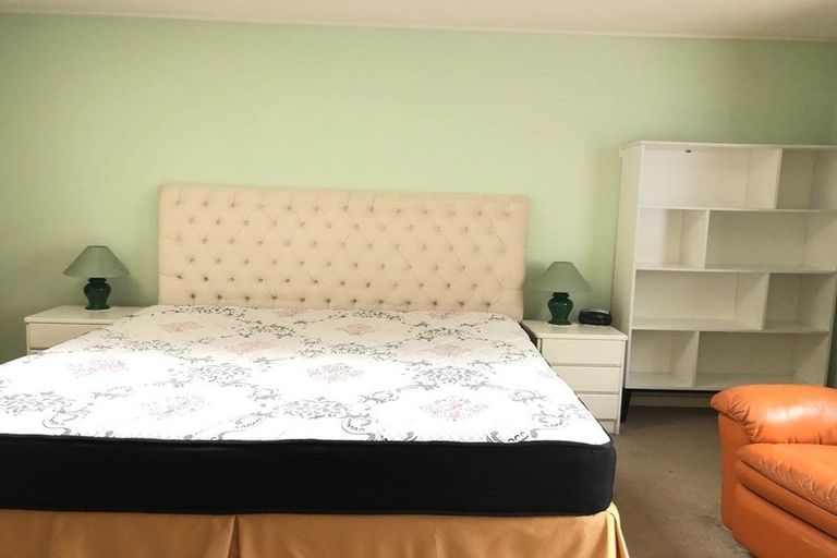 Photo of property in 14u2 Harriett Street, Thorndon, Wellington, 6011