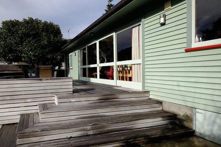 Photo of property in 139 Hine Road, Wainuiomata, Lower Hutt, 5014