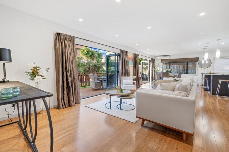 Photo of property in 39 Baird Street, Howick, Auckland, 2014