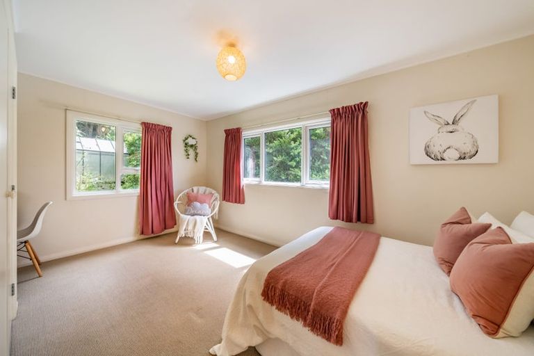 Photo of property in 17 Avian Crescent, Blue Mountains, Upper Hutt, 5371