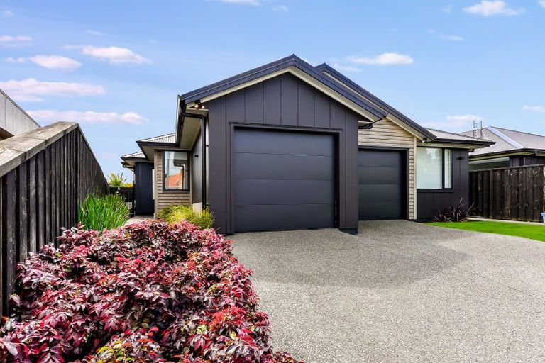 Photo of property in 14u2 Mitcham Avenue, Forest Lake, Hamilton, 3200